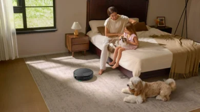Robot Roomba Max 875 Combo con AutoWash Dock, mostrando su diseño compacto y potente succión