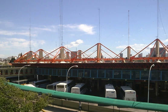 Reunión del sindicato Aoita con representantes empresariales del transporte interurbano en Córdoba
