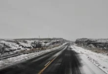 Capa de nieve cubriendo la ruta provincial E‑34 en las Altas Cumbres, Córdoba