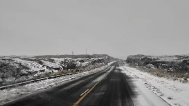 Capa de nieve cubriendo la ruta provincial E‑34 en las Altas Cumbres, Córdoba