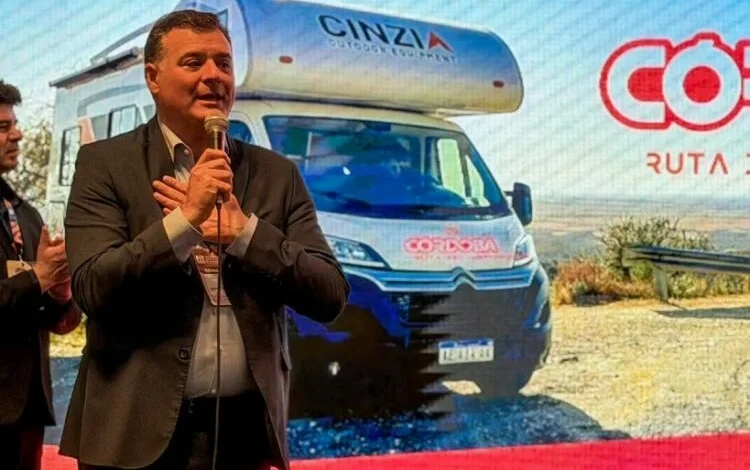 Darío Capitani presenta la Ruta del Motorhome y el Cerro Champaquí en la FIT 2026