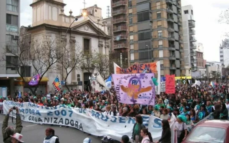 Encuentro Plurinacional: convocan a un pañuelazo este lunes