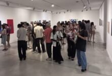 Estudiantes cordobeses exhibiendo sus obras en el Festival Nuestro Arte es Trabajo 2026