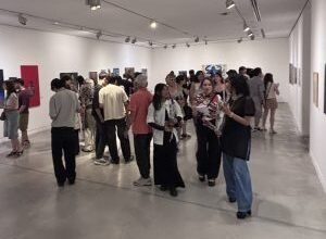 Estudiantes cordobeses exhibiendo sus obras en el Festival Nuestro Arte es Trabajo 2026