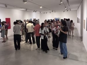 Estudiantes cordobeses exhibiendo sus obras en el Festival Nuestro Arte es Trabajo 2026