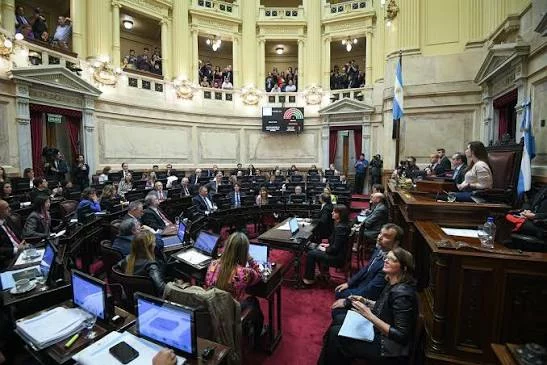 Sesión del Senado argentino discutiendo la Inocencia Fiscal II y biocombustibles