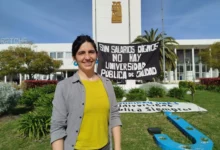 Manifestación de docentes universitarios frente al Ministerio de Capital Humano en Buenos Aires