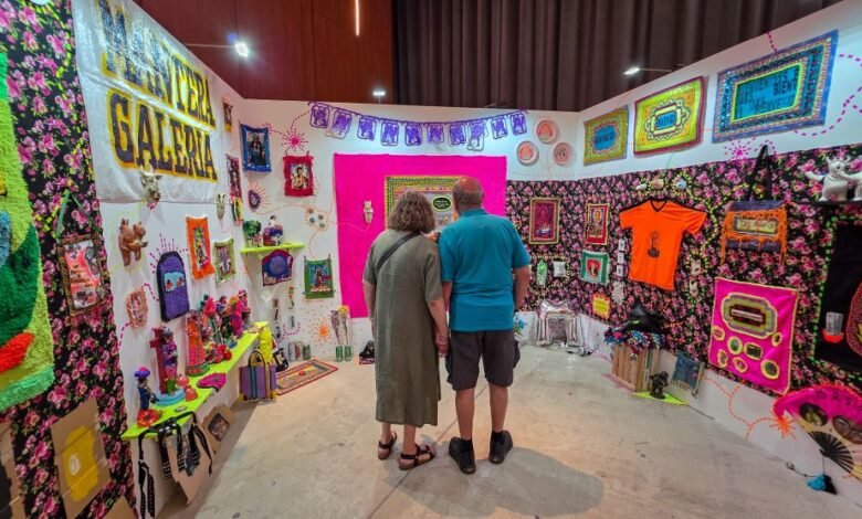 Escena del Mercado de Arte Contemporáneo 2026 en el Espacio UNMOL, Córdoba
