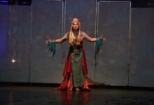 Actores de la Comedia Infanto Juvenil ensayan la obra Los días del venado en el Teatro Real de Córdoba