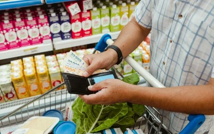 Gráfica de la proyección de inflación de agosto 2024 del REM