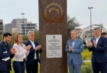 Inauguración del Parque León XIV con autoridades cordobesas y vecinos celebrando