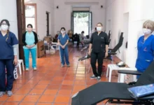 Colecta de sangre en el Cabildo Histórico de Córdoba durante el Mes de Concientización del Cáncer Infantil