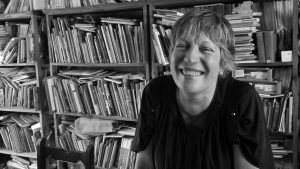 Portada de los libros ¡Mujeres, mierda! y Leer y resistir de María Teresa Andruetto