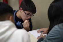 Estudiantes compitiendo en la Olimpiada Cordobesa de Matemática 2026