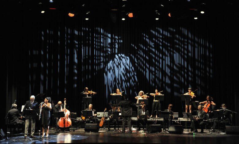Orquesta Provincial de Música Ciudadana rindiendo homenaje a la canción de Eladia Blázquez en su función del 5 de marzo de 2023