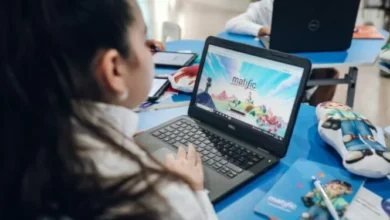 Familia cordobesa completando la preinscripción escolar en la plataforma Ciudadano Digital