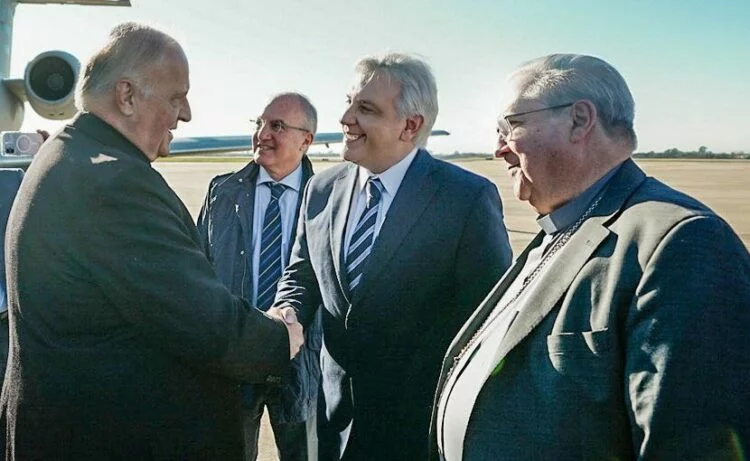 Delegación vaticana inspeccionando los escenarios de la futura visita papal en Córdoba
