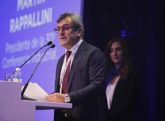 Reunión de la UIA en la planta farmacéutica de Malvinas Argentinas, Buenos Aires