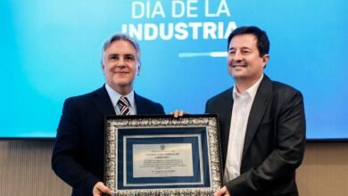 Gobernador Martín Llaryora anunciando la ampliación del régimen de Ingresos Brutos Cero para PyMEs en la Unión Industrial de Córdoba