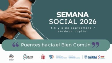 Imagen de la Catedral de Córdoba iluminada para la Semana Social 2026