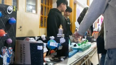 Estudiantes cordobeses presentando sus proyectos científicos en la Feria Provincial de Ciencias
