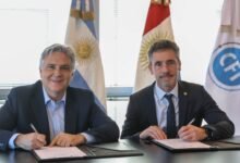 Mapa de Córdoba con iconos de negocios y créditos financieros
