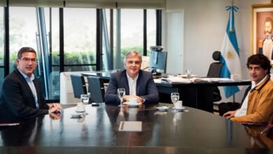 Reunión del gobernador Llaryora con el presidente de Bancor Raúl Paolasso y el director Hernán Lacunza en el Centro Cívico de Córdoba