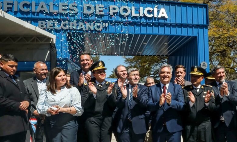 Inauguración de la nueva sede de la Escuela de Suboficiales de Policía en el barrio San Vicente, Córdoba