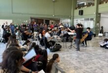 Orquesta Sinfónica Oceánica y coros en el escenario del Teatro Real de Córdoba