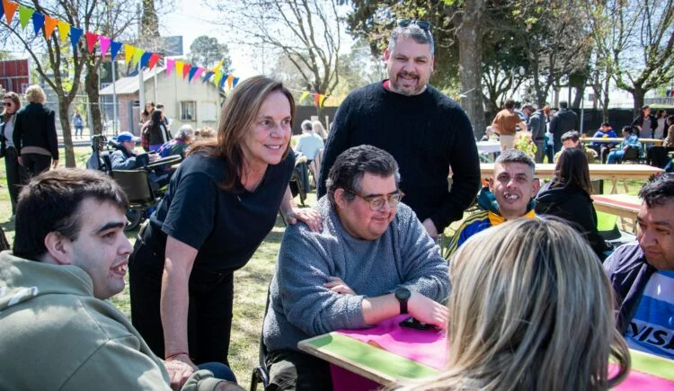 Reunión de representantes de instituciones de discapacidad en el Polideportivo Municipal Nº 2 de Río Cuarto