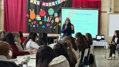 Docentes cordobeses participando en taller de comprensión lectora y matemáticas en Villa María de Río Seco