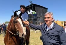 Escena de la apertura de ExpoBell 2026 en Bell Ville con el gobernador Martín Llaryora