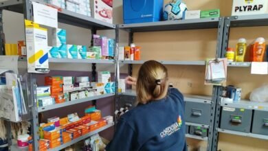Inspección del Ministerio de Bioagroindustria en un comercio de productos veterinarios en Río Tercero