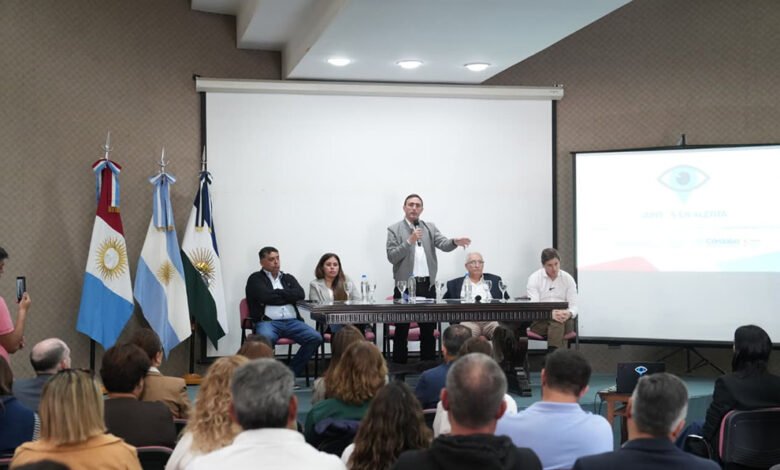 Presentación del programa Juntos en Alerta en Laboulaye, Córdoba