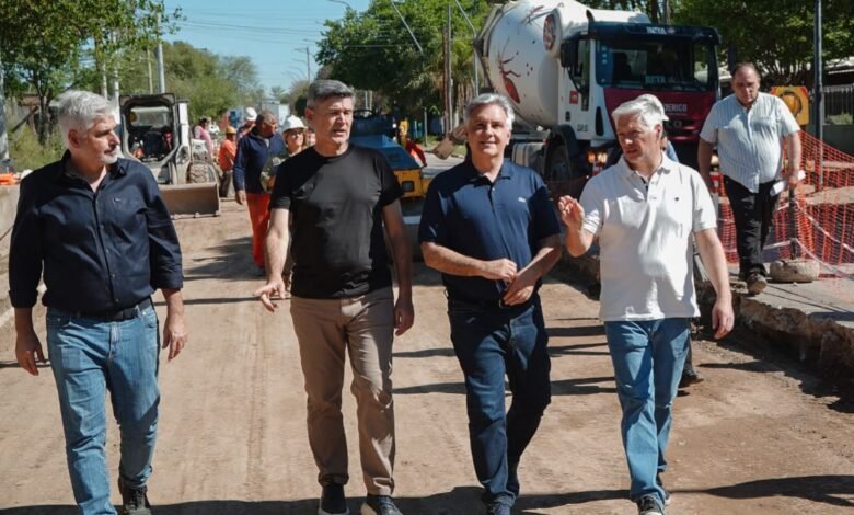 Obras de rehabilitación en la calle Río Negro, Parque Capital Sur, Córdoba