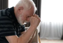 Cartel de la jornada informativa sobre Alzheimer en el Hospital Tránsito de Córdoba