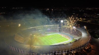 Estadio Mario Alberto Kempes iluminado para el amistoso de Argentina vs Bolivia