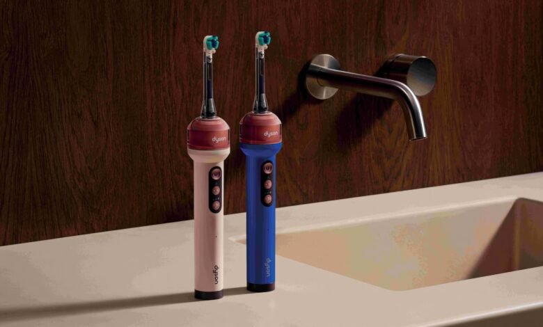 Cepillo de dientes Dyson CameraJet con cámara interna y irrigador