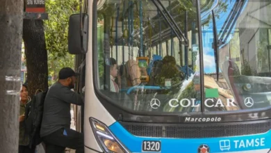 Paradas de colectivos reubicadas a lo largo del Boulevard Chacabuco, Córdoba
