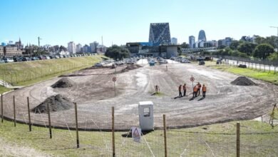 Estacionamiento sustentable del Centro Cívico con paneles solares