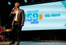 Gobernador Martín Llaryora participando del Fogón con representantes de instituciones de Villa María