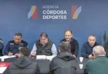 Policías y ambulancias en el estadio Juan Domingo Perón de Alta Córdoba preparados para el clásico Instituto‑Talleres