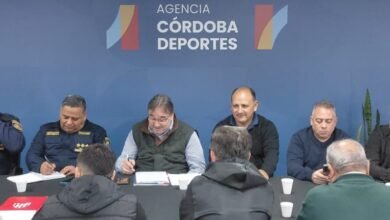 Policías y ambulancias en el estadio Juan Domingo Perón de Alta Córdoba preparados para el clásico Instituto‑Talleres