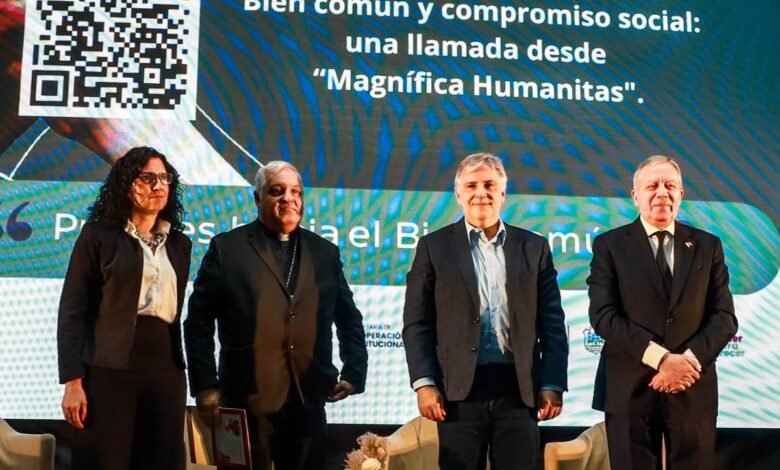Gobernador Martín Llaryora en la Semana Social 2026