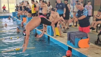 Nadadores paralímpicos compiten en la piscina del Polo Deportivo Kempes, Córdoba