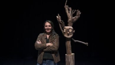 Escena de Gepetto en el Festival FIT Córdoba con actores en el escenario del Teatro Real