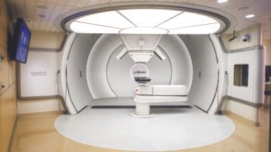 Instalación de máquina de protonterapia donada por Amancio Ortega