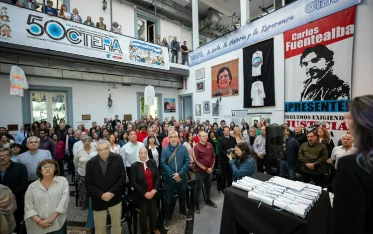 Reunión de los nuevos dirigentes de Ctera en la sede de la confederación