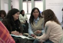 Cartel del ciclo de webinars sobre inteligencia artificial para docentes en Córdoba