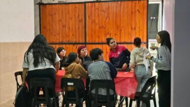 Mesa de trabajo territorial en Córdoba con representantes de escuelas y comunidad